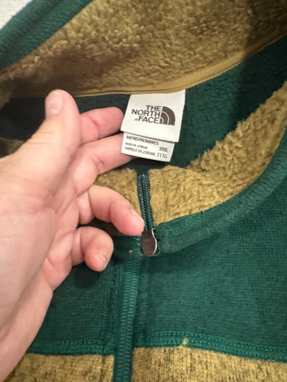The North Face Men’s Two-Tone Green and Olive Zip-Up Sweater - Picture 5 of 6